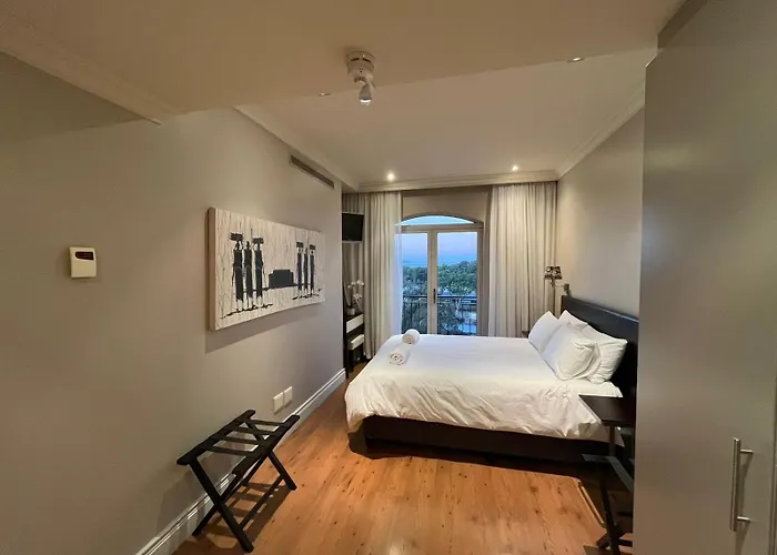 Cape Royale Luxury Suite